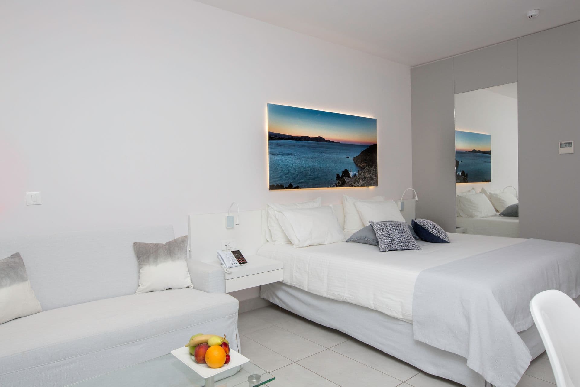 Deluxe Panoramic Sea View - Photo 4